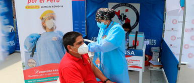 El exfuncionario aseguró que todo está garantizado para que las clases presenciales se puedan dar desde este 28 de marzo sin ningún problema COVID-19: Perú está listo para aplicar la cuarta dosis de la vacuna