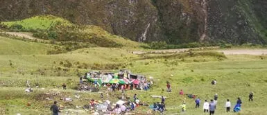Bus interprovincial cae en abismo tras un despiste en el sector Culebrilla. La Libertad: caída de bus interprovincial deja al menos 20 muertos y 33 heridos