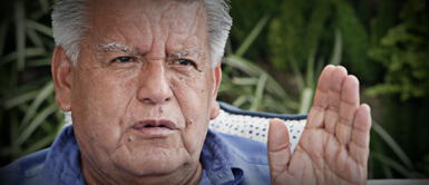 César Acuña le envía contundente mensaje a Pedro Castillo. César Acuña le pide a Castillo ser honesto y aceptar que "no puede más"