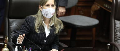 María del Carmen Alva lidera a grupo de congresistas opositores que Katy Ugarte pide a comisión de Ética actuará de oficio contra María del Carmen Alva