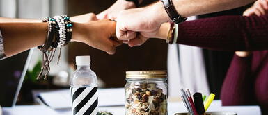 Emprendimiento. ¿Es mejor emprender un negocio solo o con amigos?