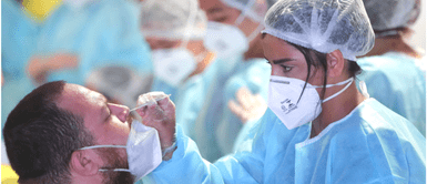 Pasos para solicitar test de COVID-19 gratis en Estados Unidos. Foto: EFE/André Coelho COVID-19: Lima y Callao pasan a nivel de alerta moderado