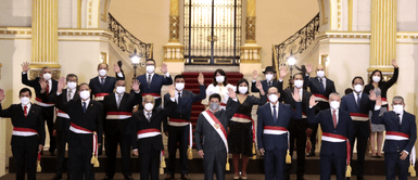 El nuevo gabinete ministerial juró el último 8 de febrero. Foto: Presidencia Financial Times se pronunció sobre crisis política en el Perú y pide convocar a nuevas elecciones