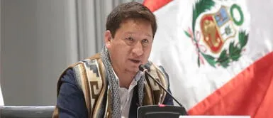 Guido Bellido afirma que denuncia constitucional contra presidenta del Congreso, Maricarmen Alva tiene el respaldo de Perú Libre Guido Bellido afirma que denuncia constitucional contra Alva “tiene el respaldo de Perú Libre”