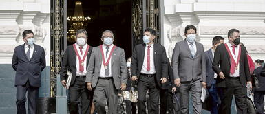 Accionpopulistas buscan consenso con entre el Gobierno y el Legislativo. Acción Popular busca Mesa de Diálogo con premier Aníbal Torres para resolver la crisis política