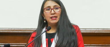 Congresista recalcó que aún su bancada no define si dar o no el voto de confianza. Ruth Luque aclaró que Juntos por el Perú aún evalúa si dar o no voto de confianza