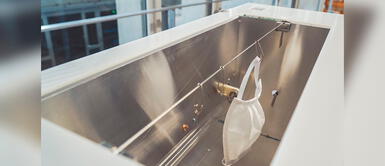 Máquina esteriliza cubrebocas en media hora, según especialista. Esterilizador portátil de mascarillas creado por peruanos obtiene patente