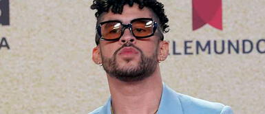 Bad Bunny y look rosa Bad Bunny emula al Brad Pitt de 1999 con un look transgresor que desafía las reglas de moda