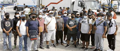 Pescadores señalan que los 200 soles semanales que les da Repsol no les alcanza Pescadores: “No nos alcanzan los 200 soles semanales que nos entrega Repsol por limpieza de mar”