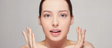 Los mejores tips para cerrar nuestros poros en el rostro ¿Tu cutis tiene los poros abiertos? Tranquila, aquí te daremos los mejores tips para evitarlos