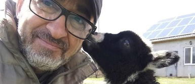 Ucranianos abandonan el país junto a sus mascotas. Ucrania: rescatista conmovió al decir que no abandonaría a sus animales tras inicio de la guerra