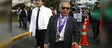 Médicos realizarán plantón desde las 10 de la mañana frente al Minsa. Colegio Médico exige la salida de Hernán Condori: "No tiene condiciones mínimas para ser ministro"