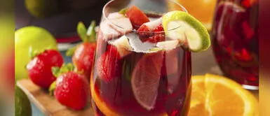 Cómo hacer el refrescante Tinto de Verano con solo 3 ingredientes Cómo hacer el refrescante Tinto de Verano con solo 3 ingredientes