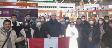 Consulado de Perú en Kiev embarcó (el 1 de marzo) por tren a 24 peruanos desde la capital del país en guerra. Llegan primeros peruanos de la guerra en Ucrania este sábado 5 por la noche