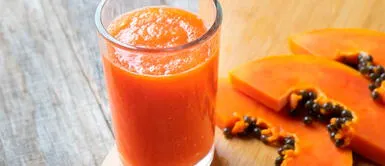El jugo de papaya contiene vitaminas, minerales y fibra Jugo de papaya: conoce sus beneficios para la salud