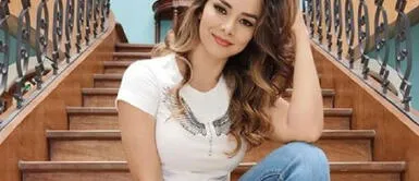 Maricielo Effio y su vestido mariposa con tendencia del 2000 Maricielo Effio se apodera de la magia de las mariposas para exponer el Y2K como tendencia