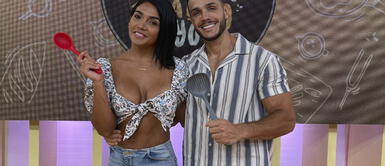 Mario Irivarren no respondió si se casará con Vania Bludau. Vania Bludau habló sobre si se casará con Mario Irivarren