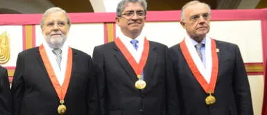 Los magistrados Ernesto Blume, José Luis Sardón y Augusto Ferrero votaron a favor de que se restituya la sentencia de 2013 que no consideraba los crímenes en El Frontón como de lesa humanidad. Foto: La República Alberto Fujimori libre: Ellos son los magistrados que votaron a favor de su liberación