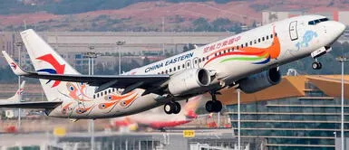 China: un avión con 132 personas a bordo se estrelló en el sur China: un avión con 132 personas a bordo se estrelló en el sur