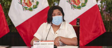 Betssy Chávez afirma que no plagio y solo hay similitudes textuales tras ser acusada de copiar su tesis de la página monografías. Betssy Chávez tras ser acusada de copiar su tesis de monografías.com: “No es plagio, son similitudes textuales”