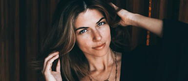 Stephanie Cayo. Stephanie Cayo da fuerte respuesta: "Pónganse a trabajar, a nosotros nadie nos ha regalado nada"