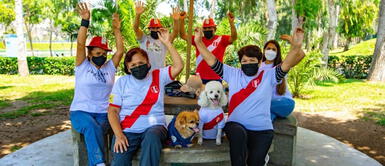 Los hinchas peruanos que vistan la blanquirroja entrarán gratis a los clubes zonales. (Foto: ANDINA/Difusión.) Perú vs Uruguay: hinchas que usen la blanquirroja ingresarán gratis a clubes zonales