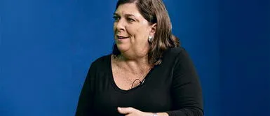 Rosa María Palacios le responde a usuario de Twitter que la llamó abogaducha. RMP a usuario que la llamó "abogaducha": “Si conduce como escribe, mejor preguntar antes de subir al avión”