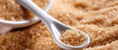 El precio del azúcar sigue aumentando debido a diversos factores internacionales. ¿A qué se debe el alto precio del azúcar y cuáles son los mejores reemplazos?