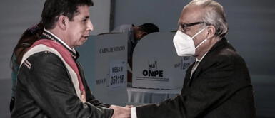 Aníbal Torres Aníbal Torres afirma que "es posible" que Pedro Castillo tenga los días contados