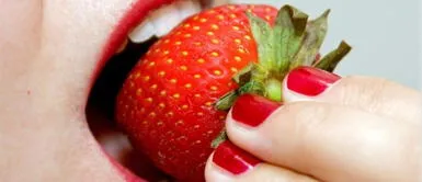 Rituales con fresas para estar enamorados todo el año. ¿Quieres que te vaya bien en el amor? Sigue este ritual con fresas