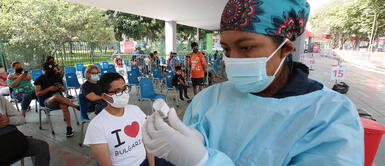 Autoridades sanitarias buscan seguir cerrando brechas de vacunación. COVID-19: Este sábado 9 y domingo 10 habrá vacunación de 36 horas ininterrumpidas