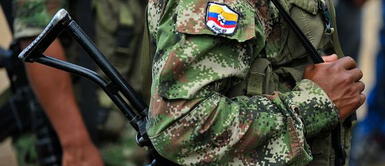 Militar de Colombia Militar que caminaba con su esposa embarazada asesinó a ladrón que intentó asaltarlos | VIDEO