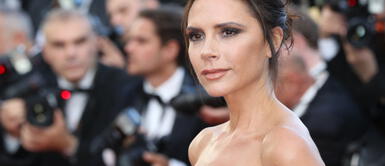 Victoria Beckham con los outfits color blocking ideales Victoria Beckham y su real cátedra de cómo lucir el color blocking en diferentes de sus outfits