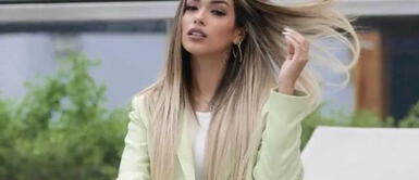 Shirley Arica muestra calzado dad sandals tendencia Shirley Arica deja huella fashionista en Medellín llevando imponente look con la tendencia 'ugly'