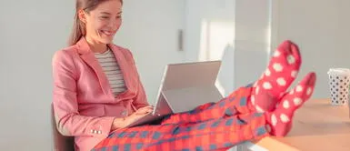 Estos trabajos te ayudarán a generar ingresos desde tu hogar de manera rápida y sencilla. ¿Cuáles son los 13 trabajos para ganar dinero extra y sin salir de casa?