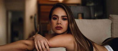 Jossmery Toledo con la tendencia de la minifalda con aberturas Jossmery Toledo paraliza las calles de Alemania con una de las tendencias más controversiales