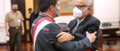 Pedro Castillo y Aníbal Torres envían documento oficial sobre nueva Constitución. Foto: Presidencia. Presidente Castillo envía al Congreso proyecto de ley para la creación de una Asamblea Constituyente