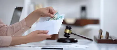 Descubre en qué casos las esposas pueden acceder a una pensión de alimentos. ¿En qué casos la esposa puede exigir una pensión de alimentos para ella? Abogado responde