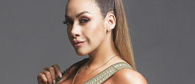 Dorita Orbegoso con vestido icónico de Marilyn Monroe Dorita Orbegoso apegada al estilo de Marilyn Monroe, despliega elegancia con icónico vestido en color rojo