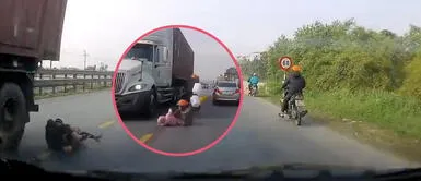 Súper mamá el impactante momento en que madre salva a su hijo de ser aplastado por camión Súper mamá: el impactante momento en que madre salva a su hijo de ser aplastado por camión