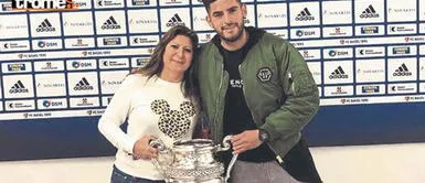 Carlos Zambrano comparte vestuarios con Luis Advíncula Mamá de Carlos Zambrano: "Siempre le advertí que deje el fútbol"