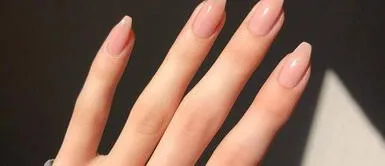 Descubre estos 5 tonos en tus uñas que te harán verte más joven y en plena tendencia Descubre estos 5 tonos en tus uñas que te harán verte más joven y en plena tendencia