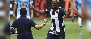 Jefferson Farfán se sometió a una operación por su lesión en la rodilla. Jefferson Farfán tiene "contrato faraónico nunca antes visto en Perú y no juega", dice medio extranjero