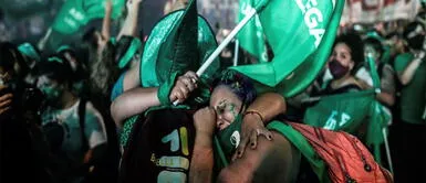 La joven recibió sorpresivo mensaje que la dejó sin trabajo. Joven fue contratada y despedida el mismo día por ser feminista