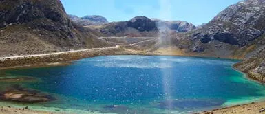 La laguna Calancayo o de los siete colores se encuentra muy cerca de Lima. Laguna de 7 colores en Lima: ¿Cómo llegar al destino más atractivo con 50 soles?