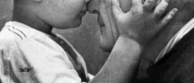 El caso fue llevado a los tribunales en un aparente proceso voluntario. Padre murió sin reconocer a su hijo: el abuelo fue a la Justicia y le dio su apellido