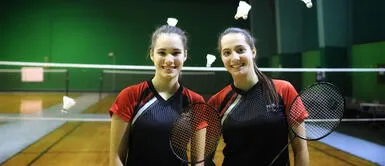 Las mellizas comenzaron a jugar bádminton desde los 6 años. Bádminton: Las hermanas Rafaela y Fernanda Munar coronaron en España