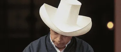 Pedro Castillo confiesa que extraña su sombrero, pero su hijo le pidió que se lo quite Pedro Castillo confiesa que extraña su sombrero, pero su hijo le pidió que se lo quite
