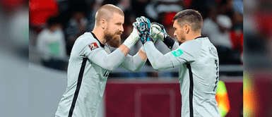 Andrew Redmayne juega en el Sydney FC de la A-League. Andrew Redmayne: "Es una manera de que el rival no sepa adónde me voy a tirar"