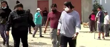 La víctima no cuenta con dinero para sus tratamientos médicos. Foto: captura América Noticias Villa El Salvador: Joven queda desfigurado tras ser atacado por 2 perros pitbull